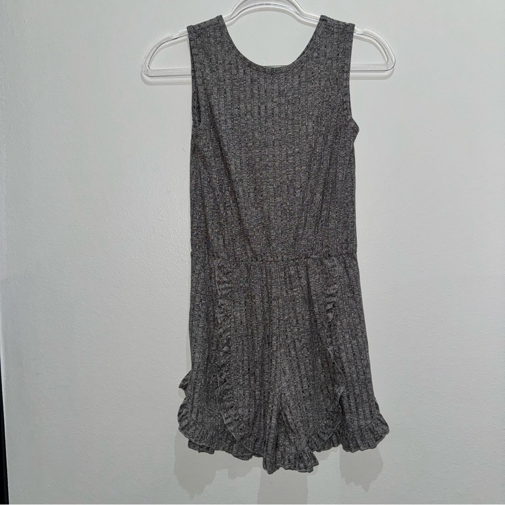 🆕 Grey Sovereign Code Kay Ruffle Romper - Picture 2 of 5